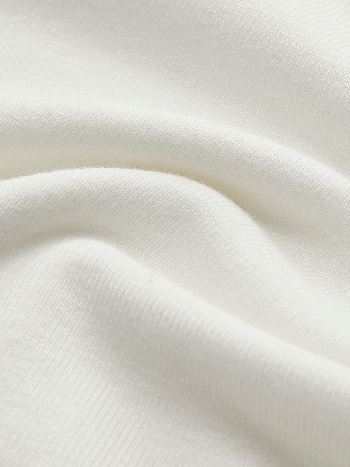 Mariana | Slim Fit Mock Neck Holiday T-Shirt