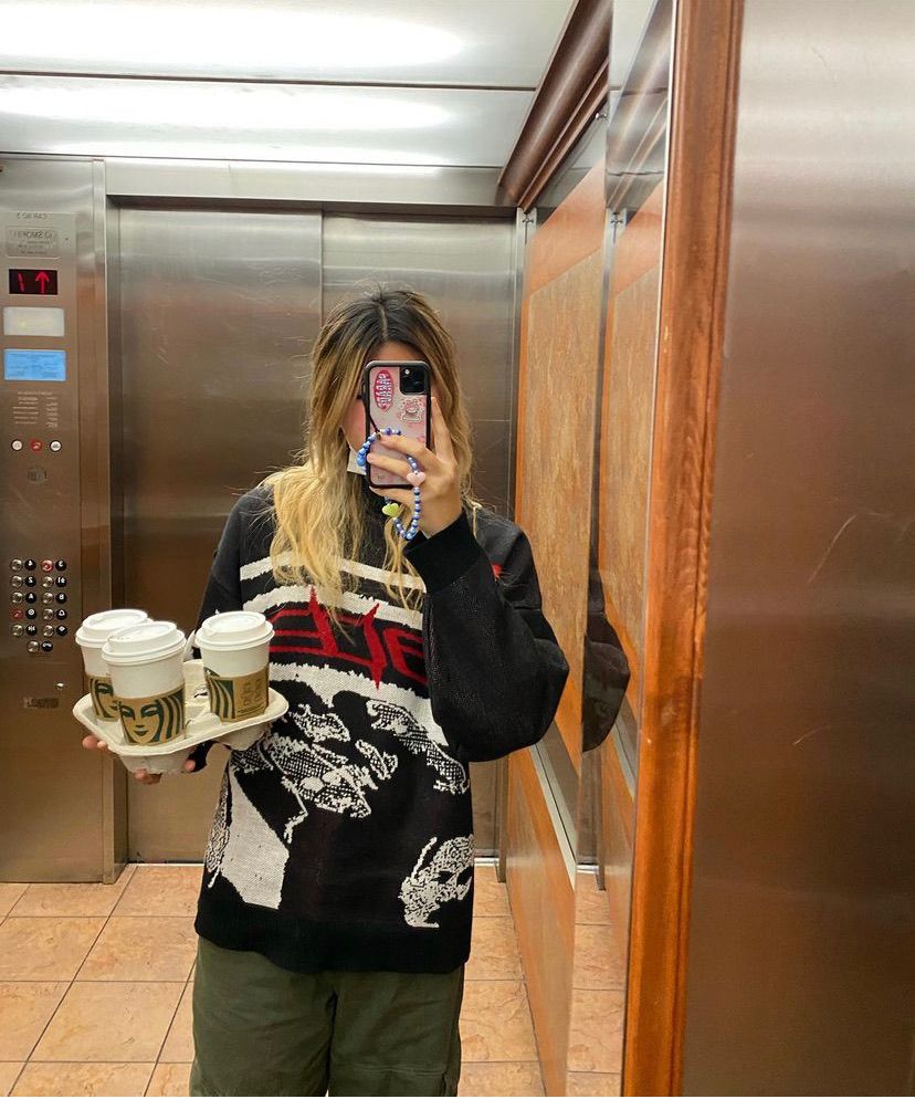 Fashionable Women's Knit Sweater - OutfitLondon