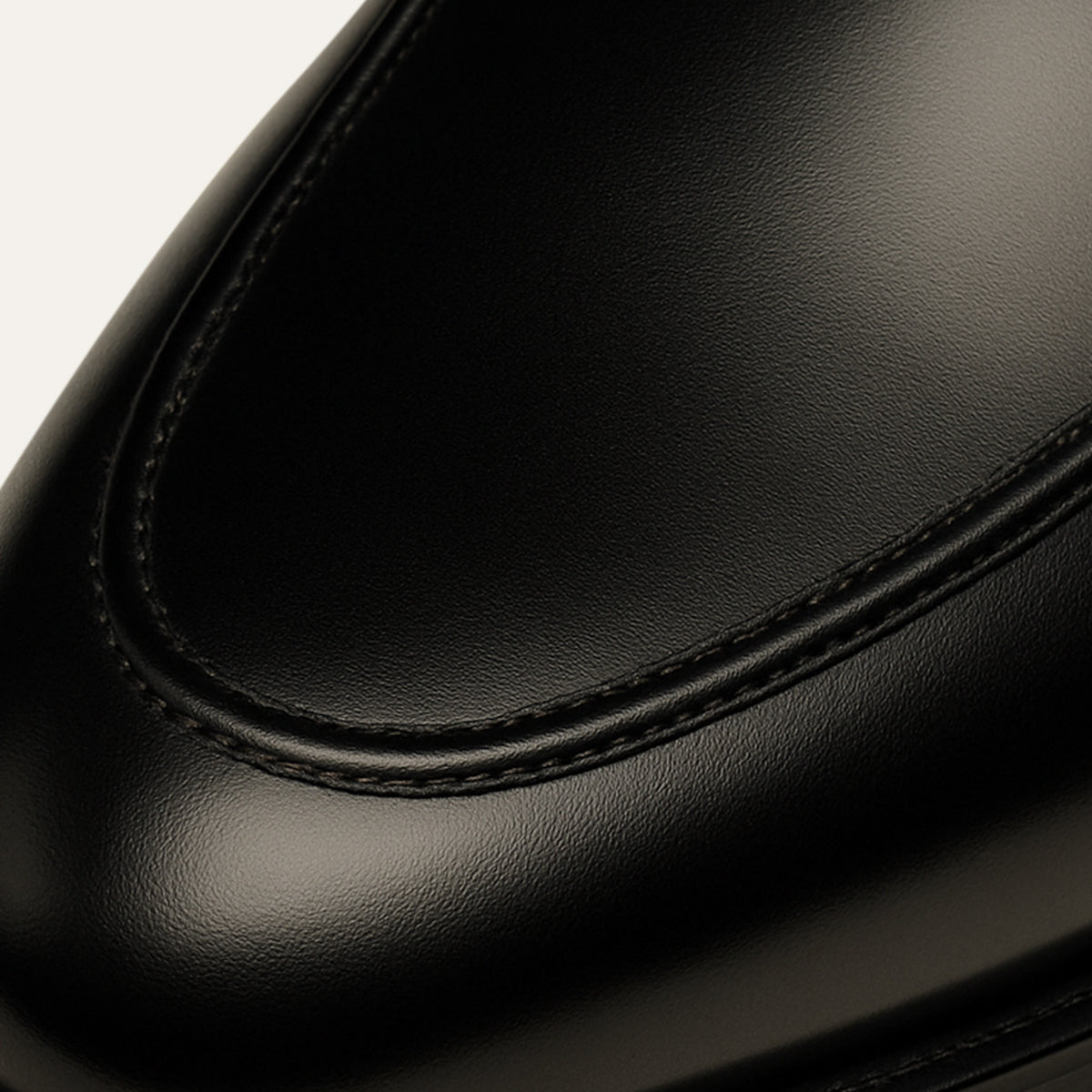Classic Men's Black Leather Tassel Loafers