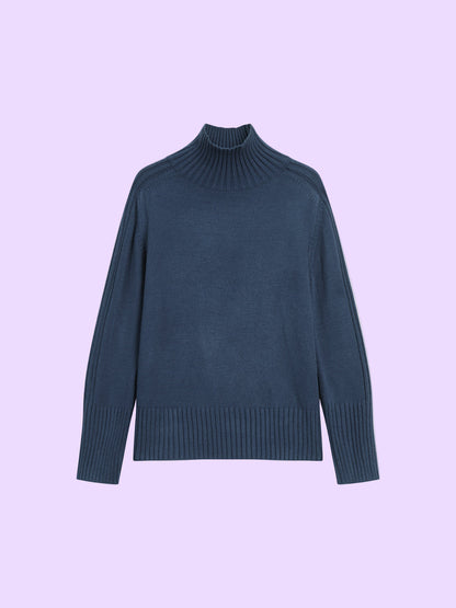 Cozy Women's Crew Neck Sweater Soft Warm Fit
