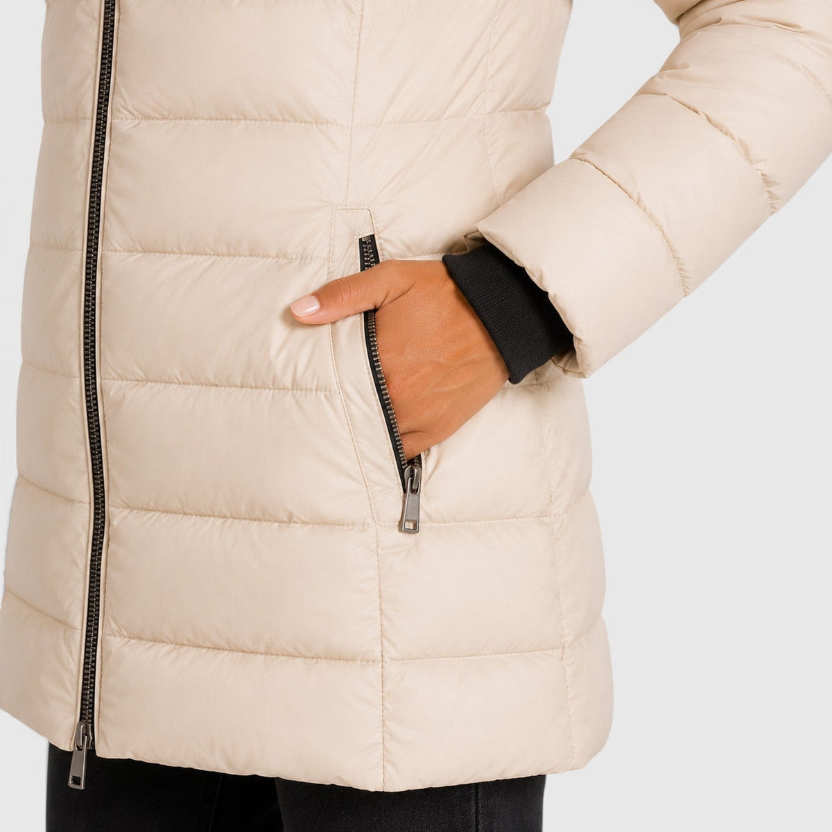 Women's Stylish Lightweight Insulated Hooded Puffer Jacket