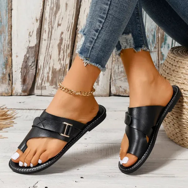 Comfortable Leather Flat Sandals for Women