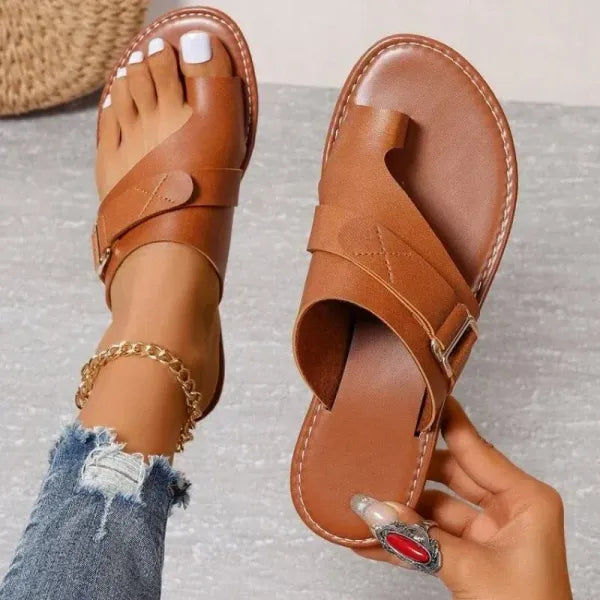 Comfortable Leather Flat Sandals for Women