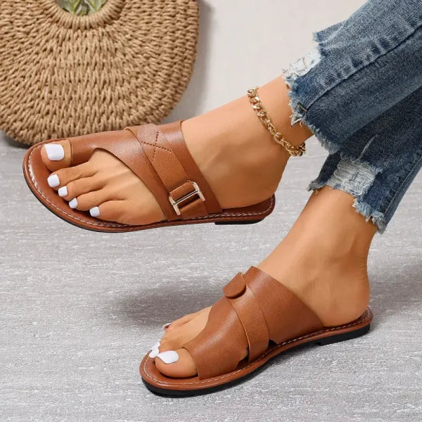 Comfortable Leather Flat Sandals for Women