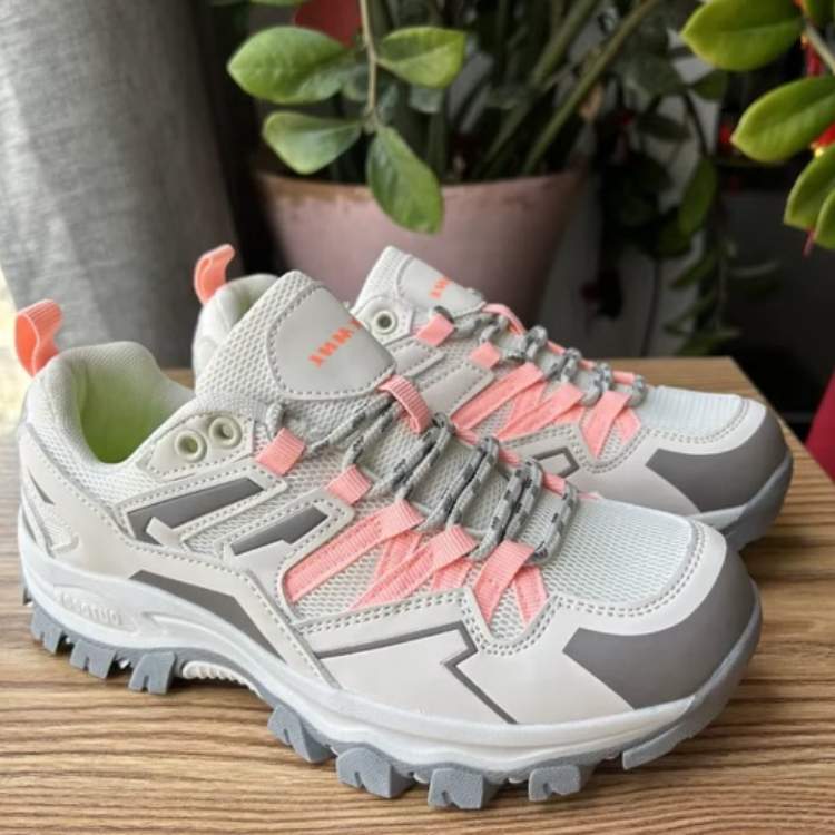 Comfortable Arch Support Hiking Boots