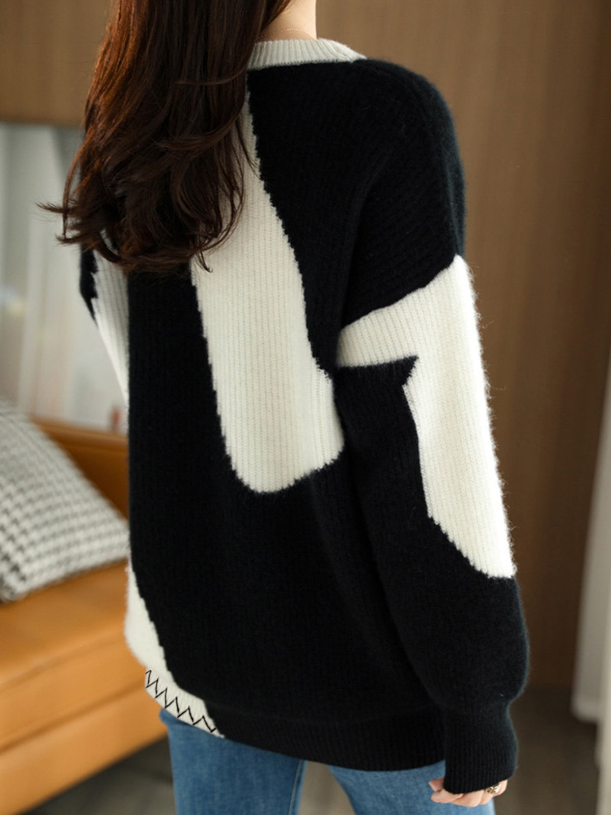 Large Animal Print Crew Neck Sweater for Women