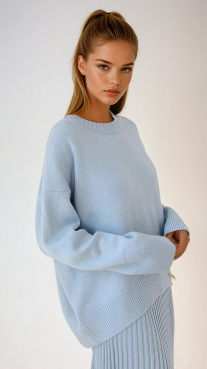 Cozy Women's Large Knit Crew Neck Sweater - OutfitLondon