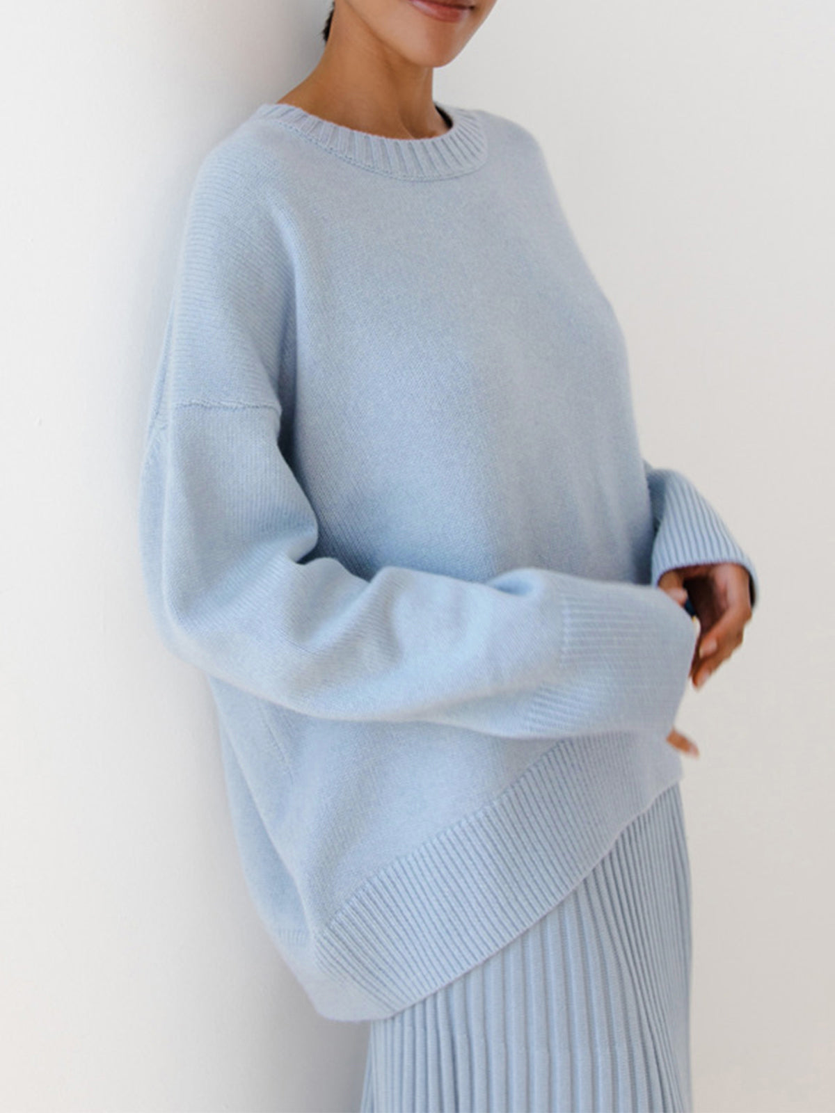 Cozy Women's Large Knit Crew Neck Sweater