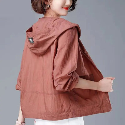 Slim Fit Women's Water Resistant Windbreaker Jacket - OutfitLondon