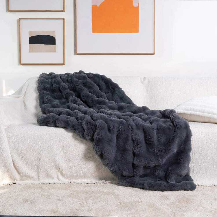 Soft Faux Fur Heavy Throw Blanket