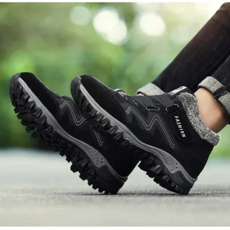 Ladies Insulated Snow Boots with Fleece Lining - OutfitLondon