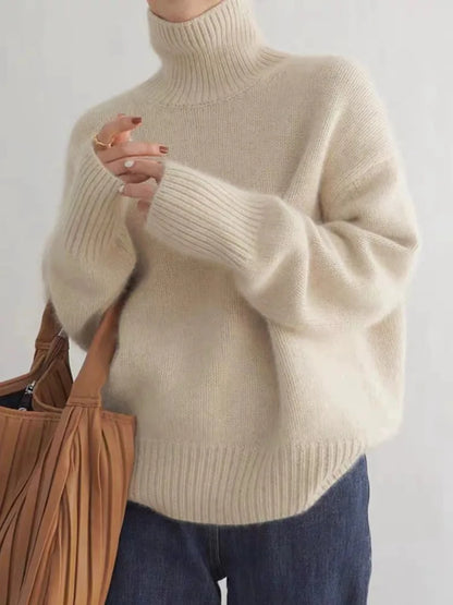 Luxurious Soft Women's Roll Neck Sweater - OutfitLondon
