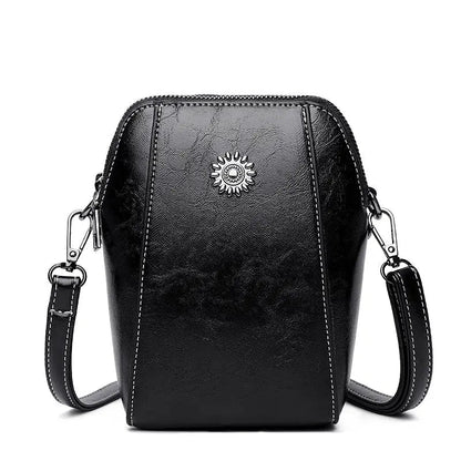 Stylish Leather Crossbody Bag – Small & Timeless