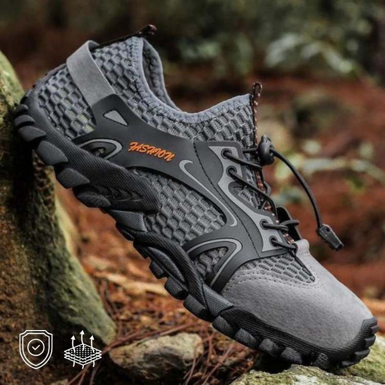Grip Sole Comfortable Hiking Boots