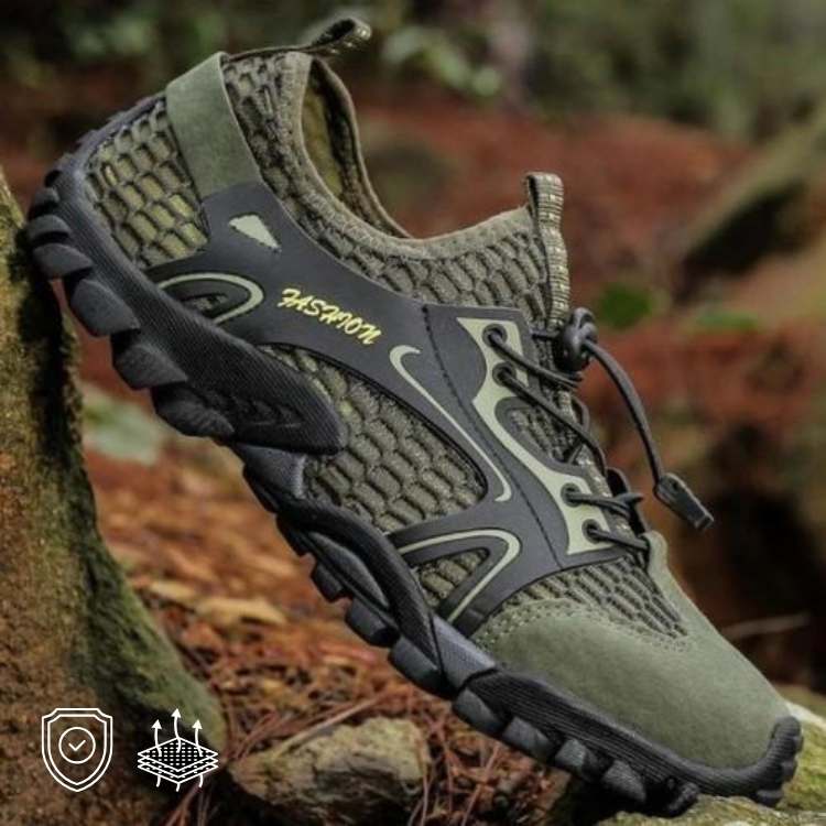 Grip Sole Comfortable Hiking Boots