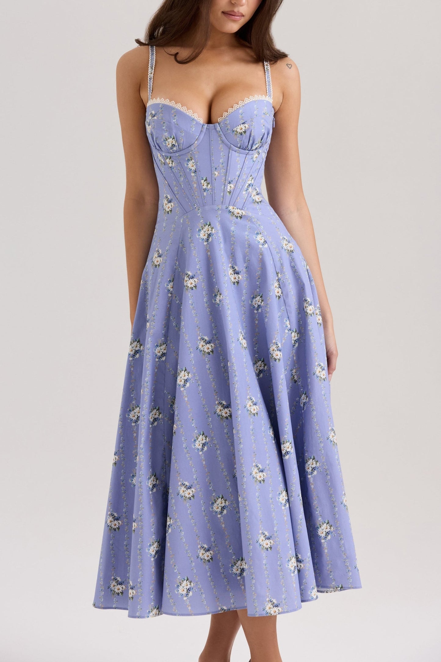 Elegant Floral Midi Dress for Women - OutfitLondon