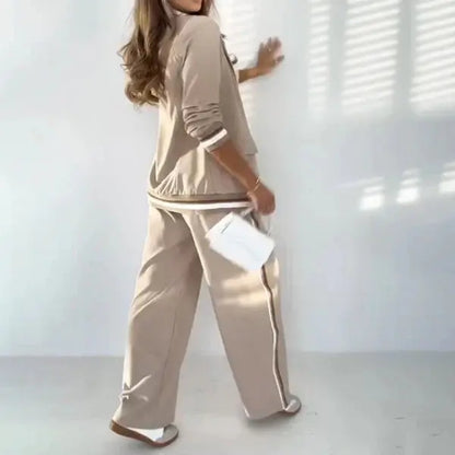 Elegant Cream Suit – Classic 2-Piece Woman's Outfit