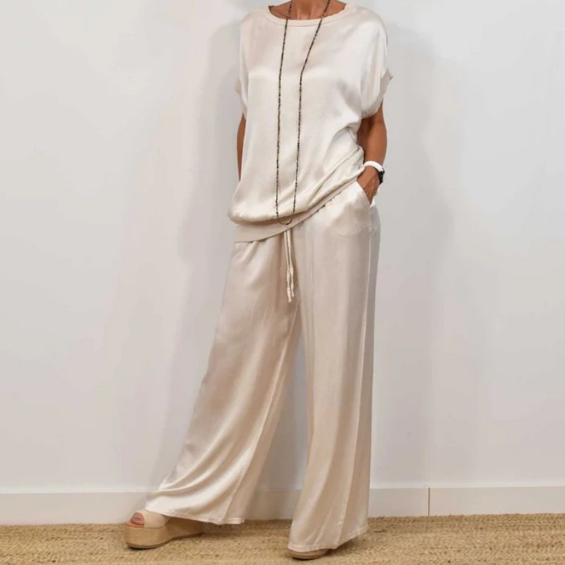 Timeless 2-Piece Women's Dress Suit - OutfitLondon