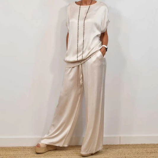 Timeless 2-Piece Women's Dress Suit - OutfitLondon