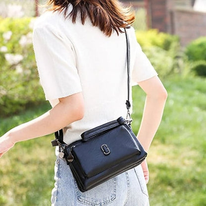 Chic Leather Shoulder Bag Sienna