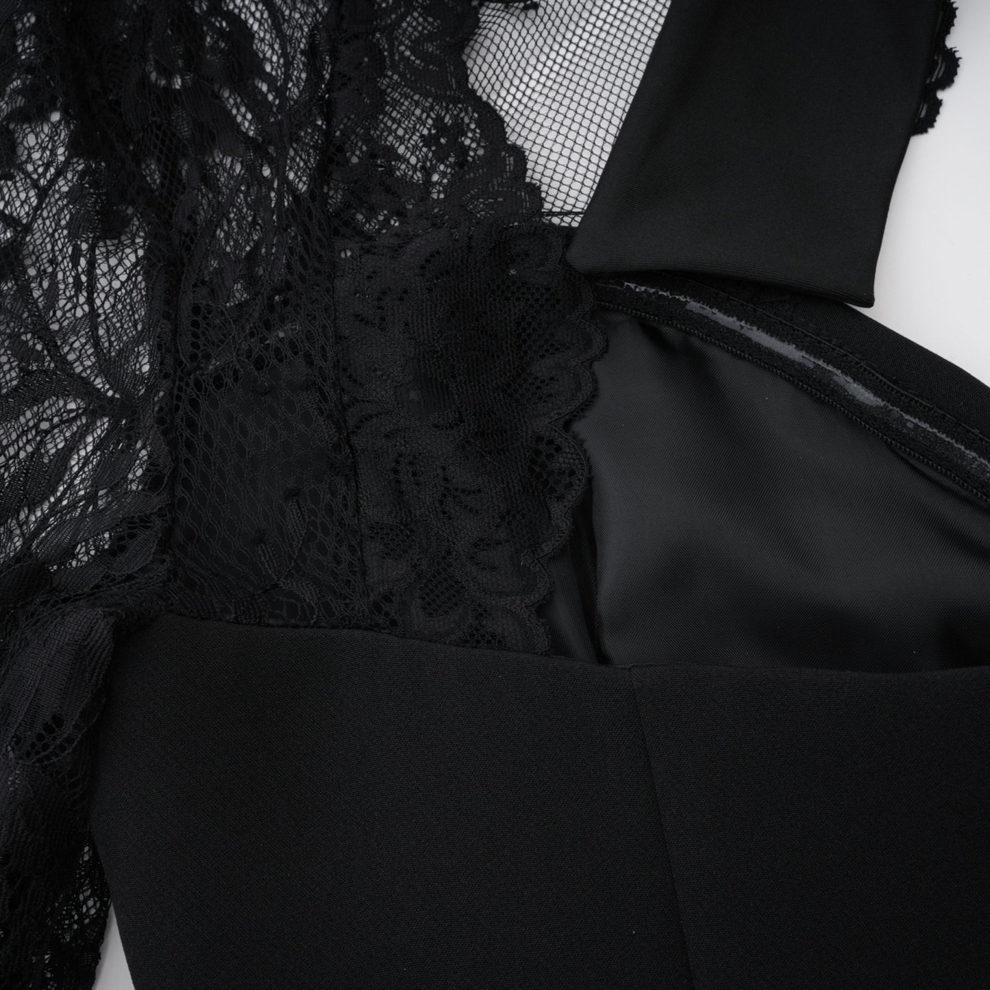 Sydney | Fitted Lace Panel Maxi Dress Concert Outfit