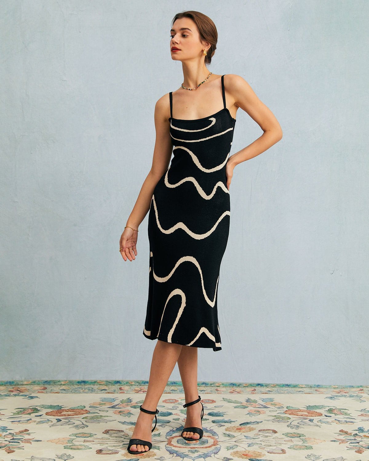 Tamara | Sleeveless Bodycon Midi Dress Concert Outfit