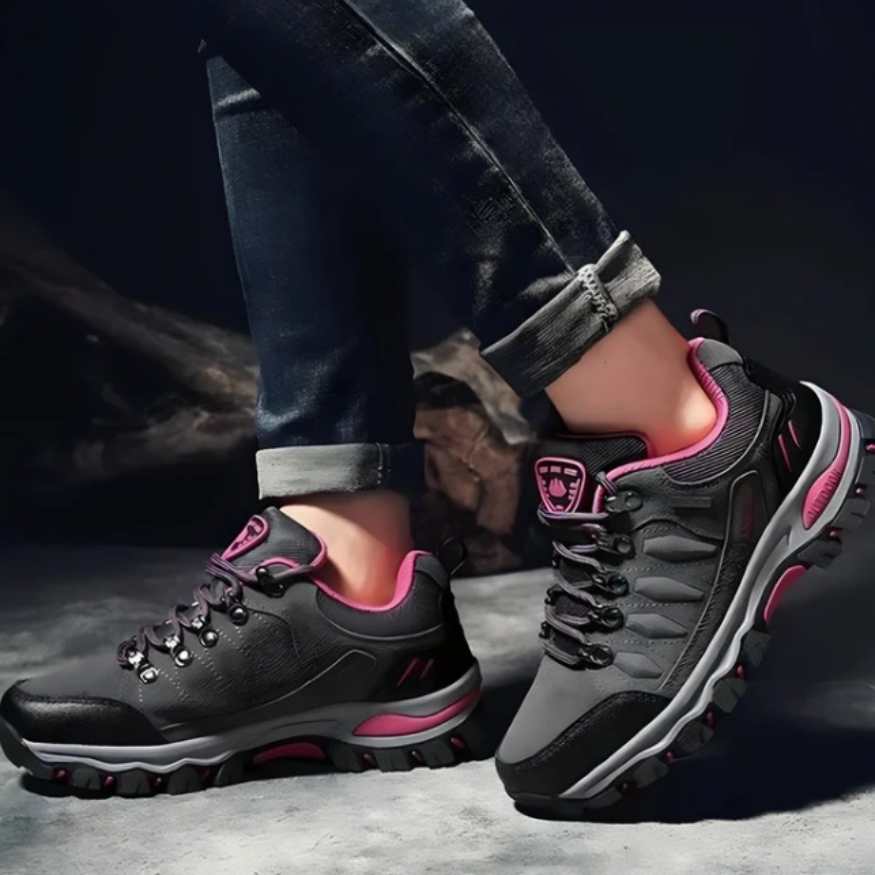 Outdoor Women's Trekking Boots