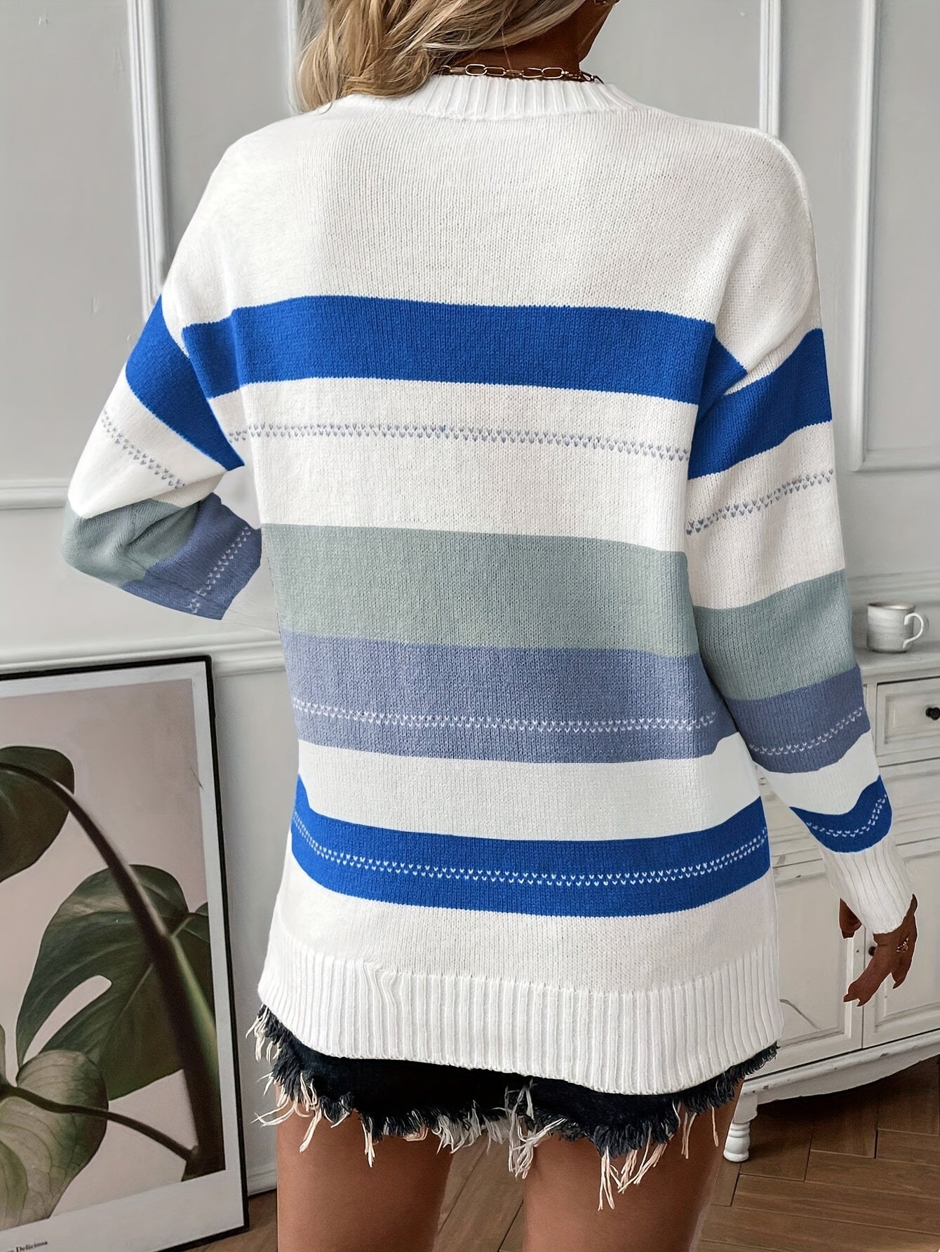Fashionable Multicolour Crew Neck Sweater