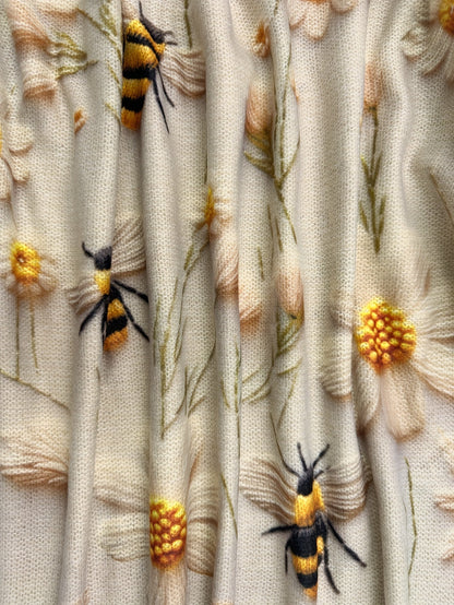 Fashionable Ladies Bee Print Jumper