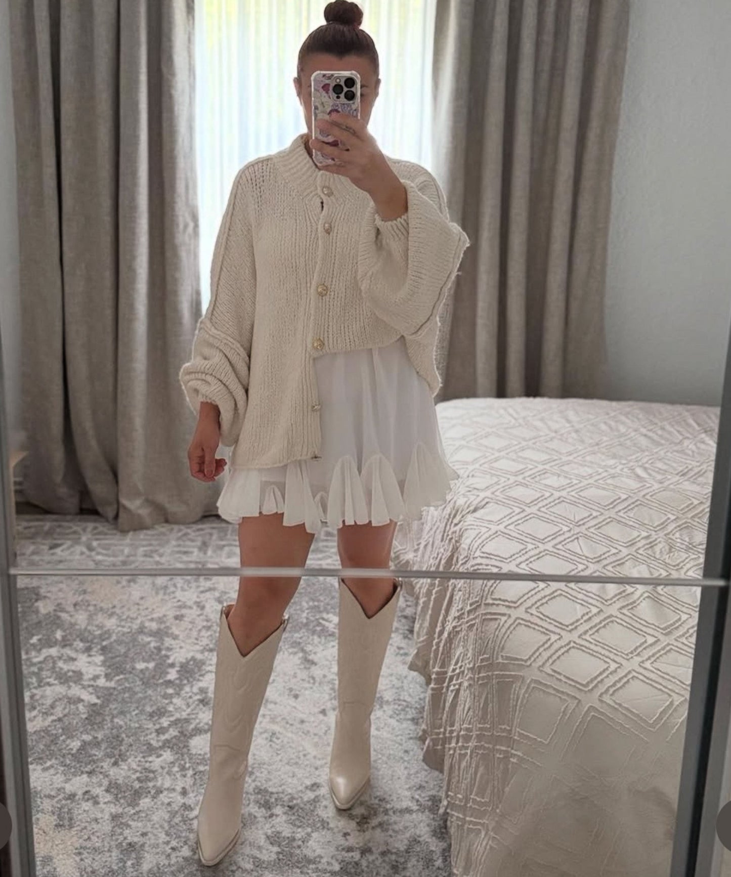 Soft Beige Women's Oversized Sweater Cardigan