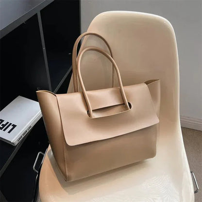 Fashionable City Shopper Bag