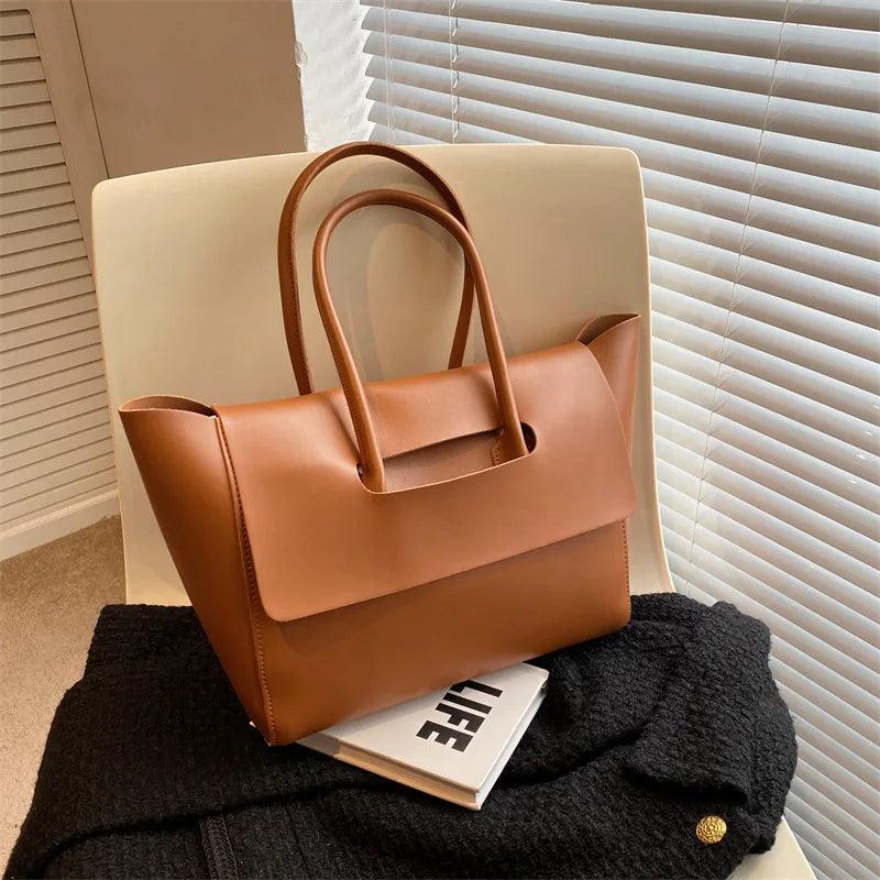 Fashionable City Shopper Bag
