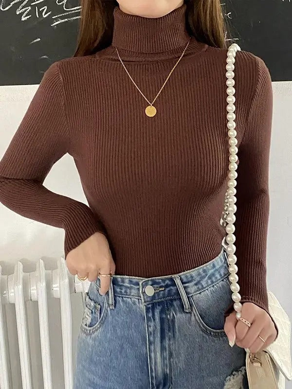 Soft Women's Turtleneck Cashmere Sweater