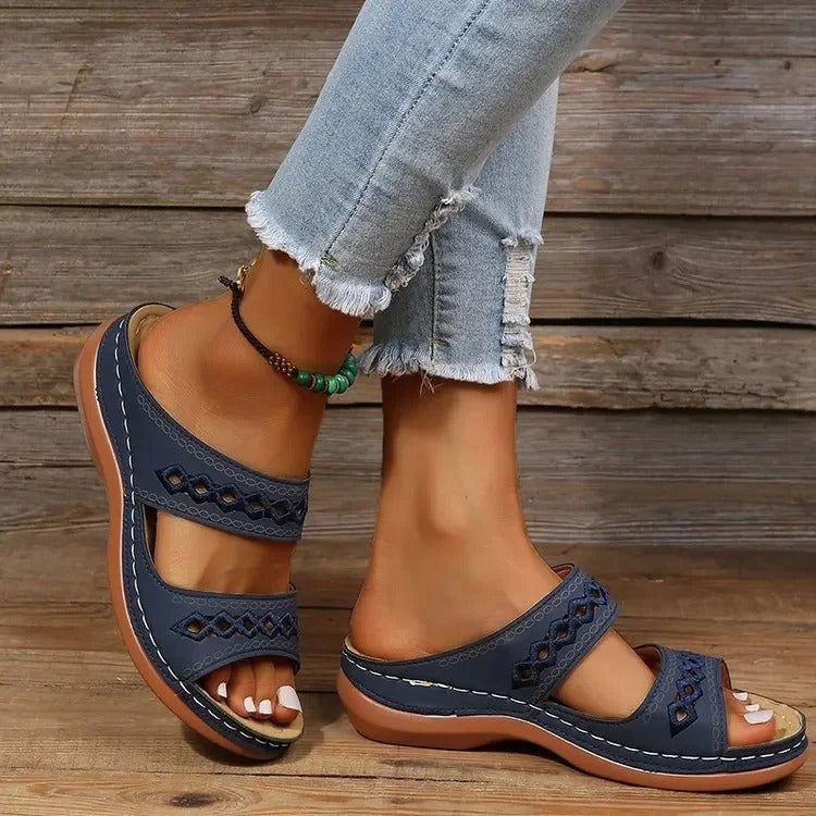 Xerra Women's Adjustable Comfort Sandals