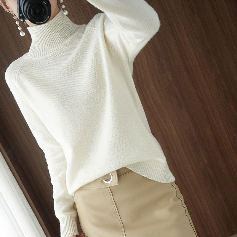 Cozy Women's Turtleneck Sweater Celeste - OutfitLondon