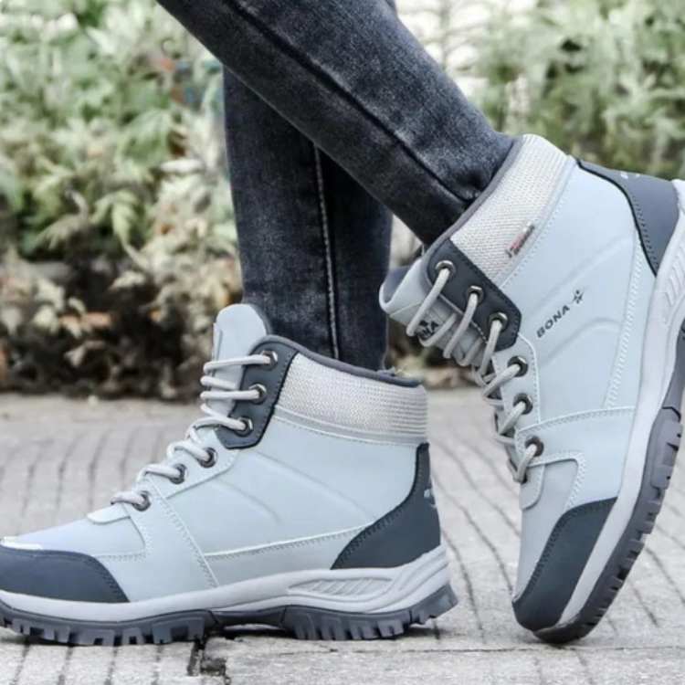 Warm Waterproof Hiking Boots for Women