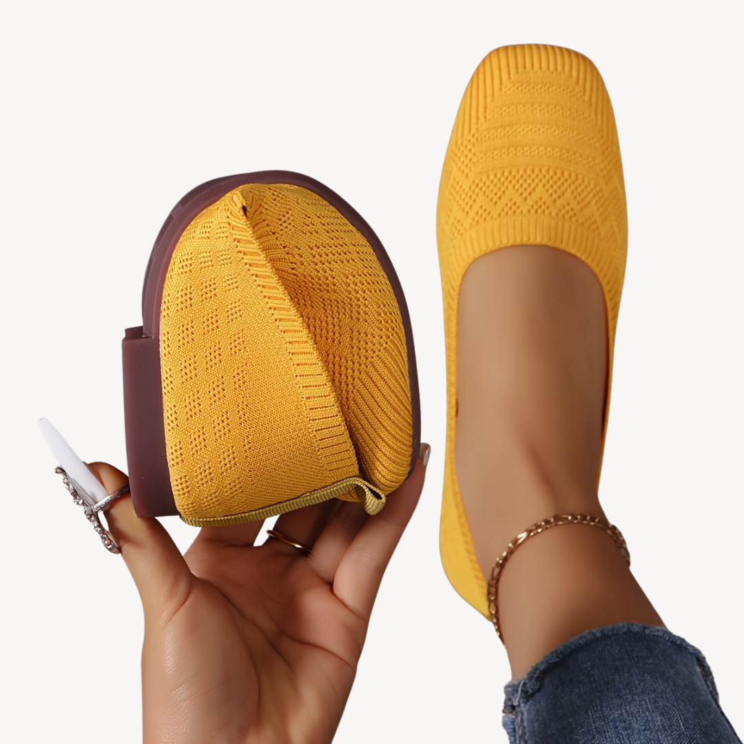 Comfortable Wide Toe Women's Flat Shoes