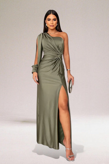 Luxurious Formal Gown for Women